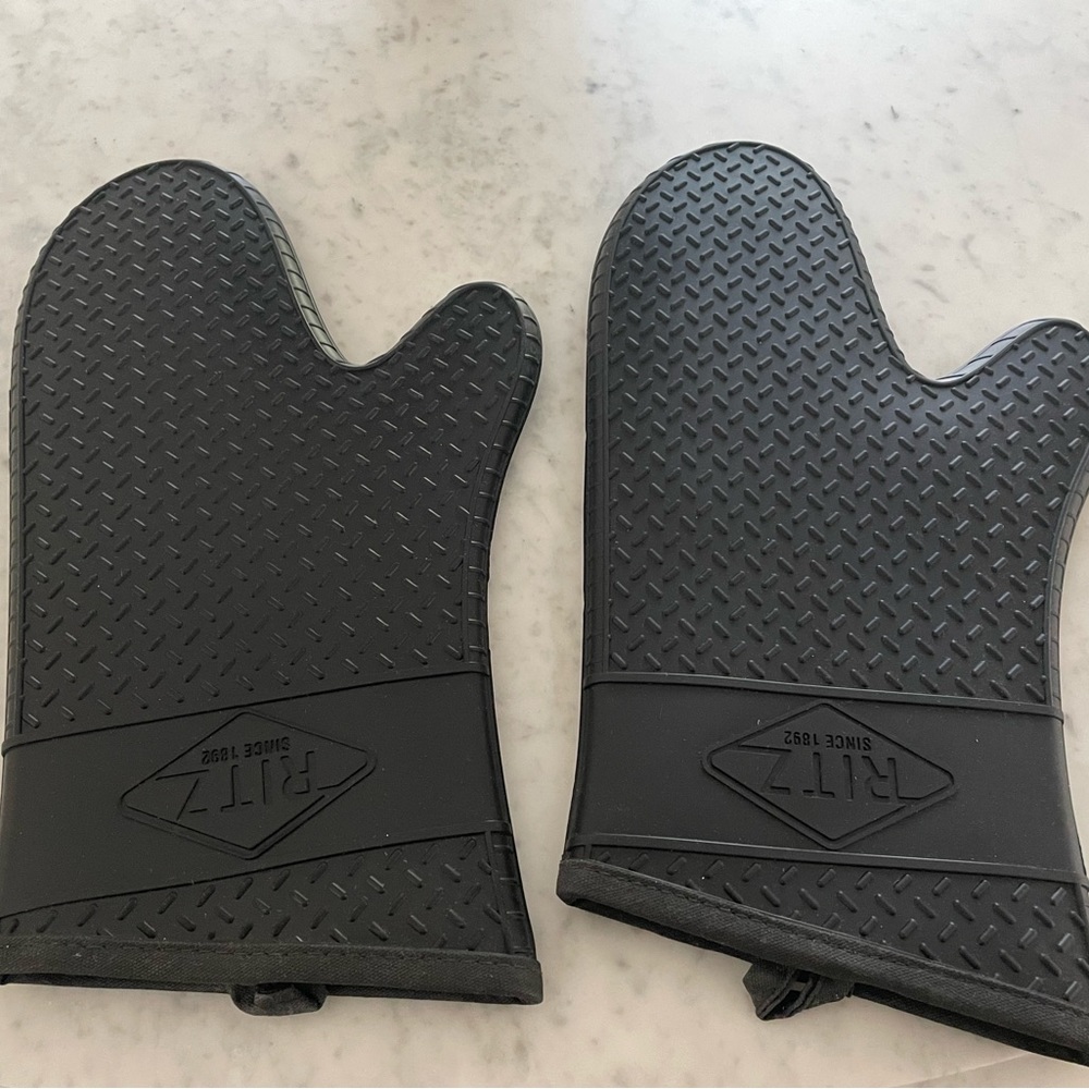Ritz Grill Oven Mitts